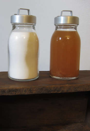 Apple Cider Vinegar, Baking Soda and Water