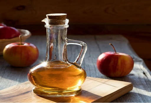 Apple Cider Vinegar and Tea Tee Oil